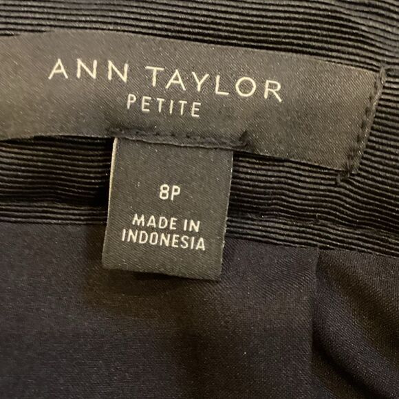 Ann Taylor Tweed Pencil Ruffle Skirt Petite 8P - Picture 8 of 9